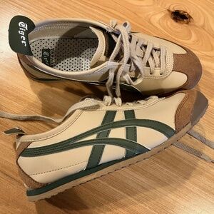 Onitsuka Tiger "Mexico 66" Sneakers - Beige/Green